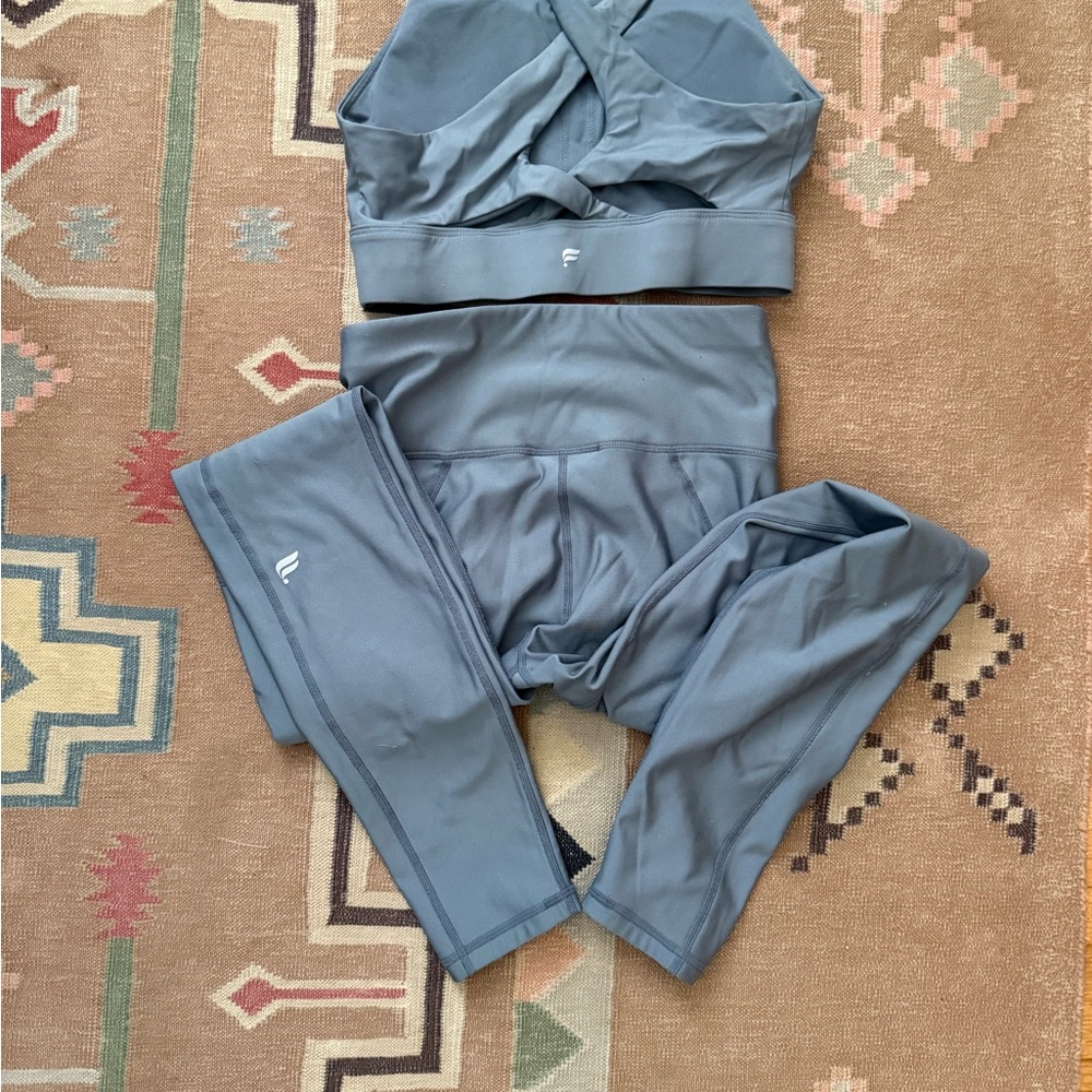 Fabletics Slate Blue High-Waist Leggings with Matching Sports Bra - Picture 4 of 6